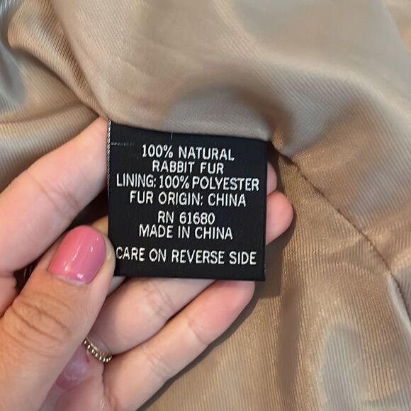 Rabbit Fur Cropped Vest  - Picture 5 of 6